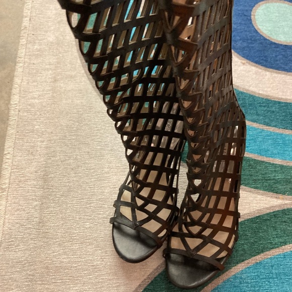 Michael Kors LARISSA Cage boot - Picture 15 of 15